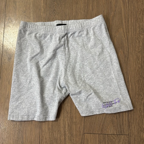 White Fox Matching Set - Picture 2 of 4